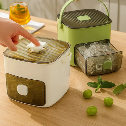 Ice Cube Tray with Push Function – 48 Cubes Without Spilling & With No Effort